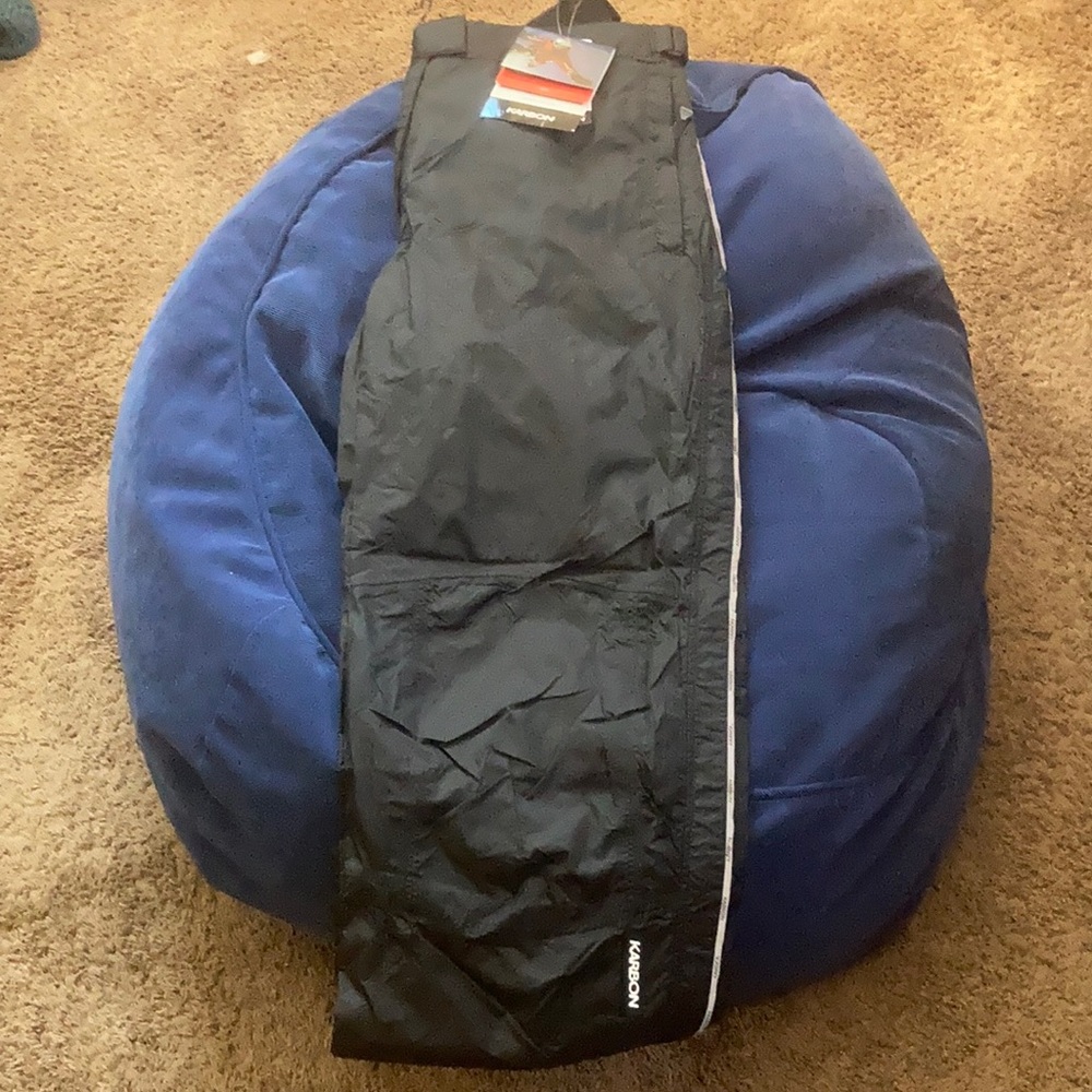 Brand new Karbon Size Large men’s outer shell snow pants